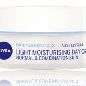 Daily Essentials Light Moisturising Day Cream
