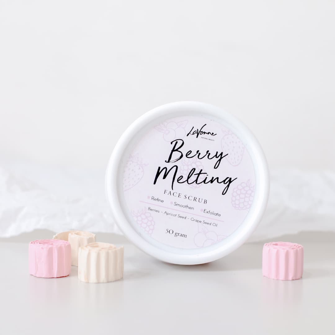 Berry Melting Face Scrub