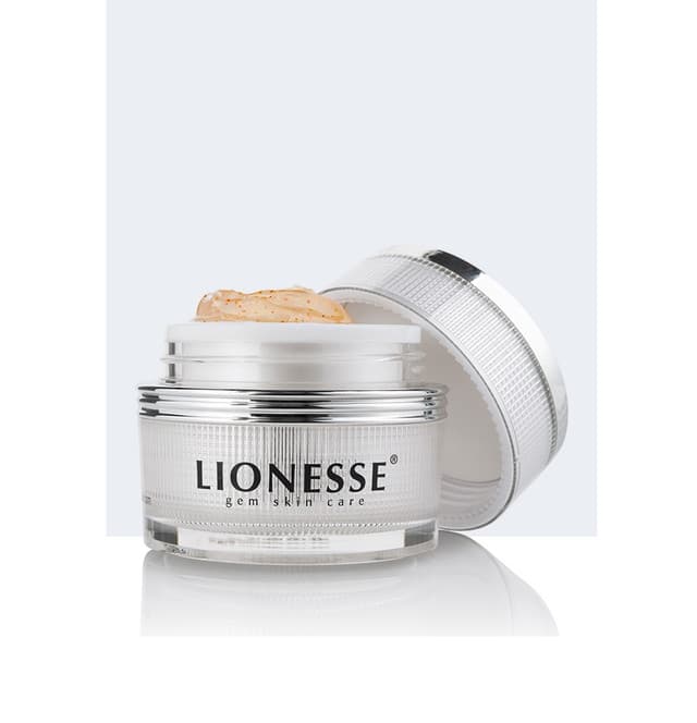 White Pearl Facial Peeling