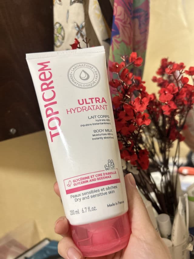 Topicrem Light Ultra Moisturizing Cream review photo by tatiach