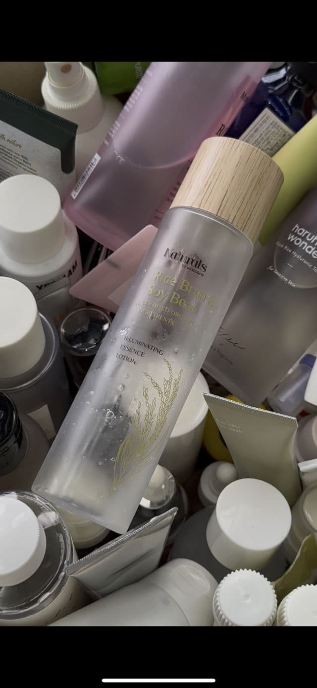 Naturals by Watsons Rice Bran & Soy Bean Essence Lotion review photo by rawwwreview