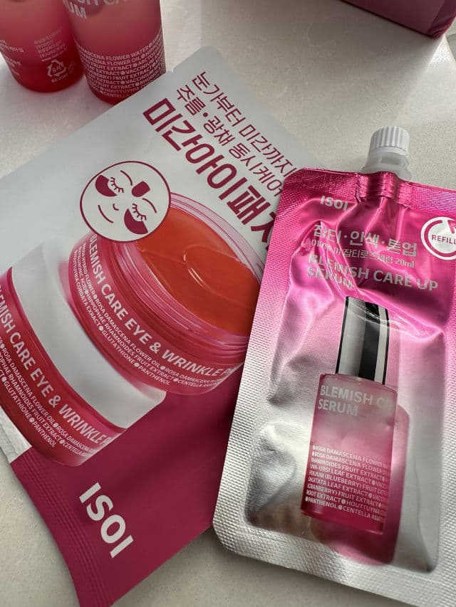 Isoi Bulgarian Rose Blemish Care Serum Plus review photo by HelloChriss