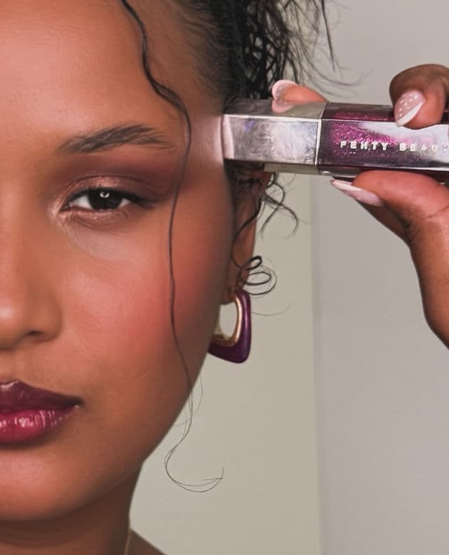 Fenty Beauty Gloss Bomb Heat Universal Lip Luminizer + Plumper - Fussy Heat review photo by SindyZurkic