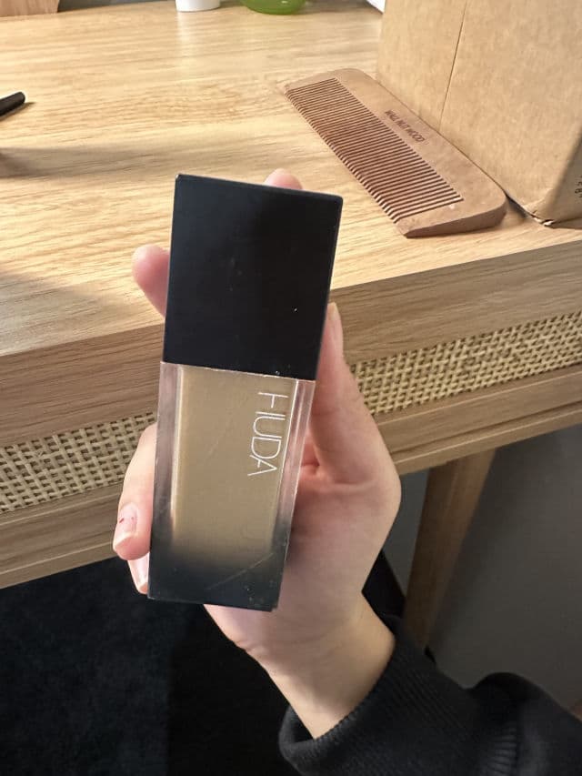 Huda Beauty FauxFilter Luminous Matte Foundation review photo by aahanaa