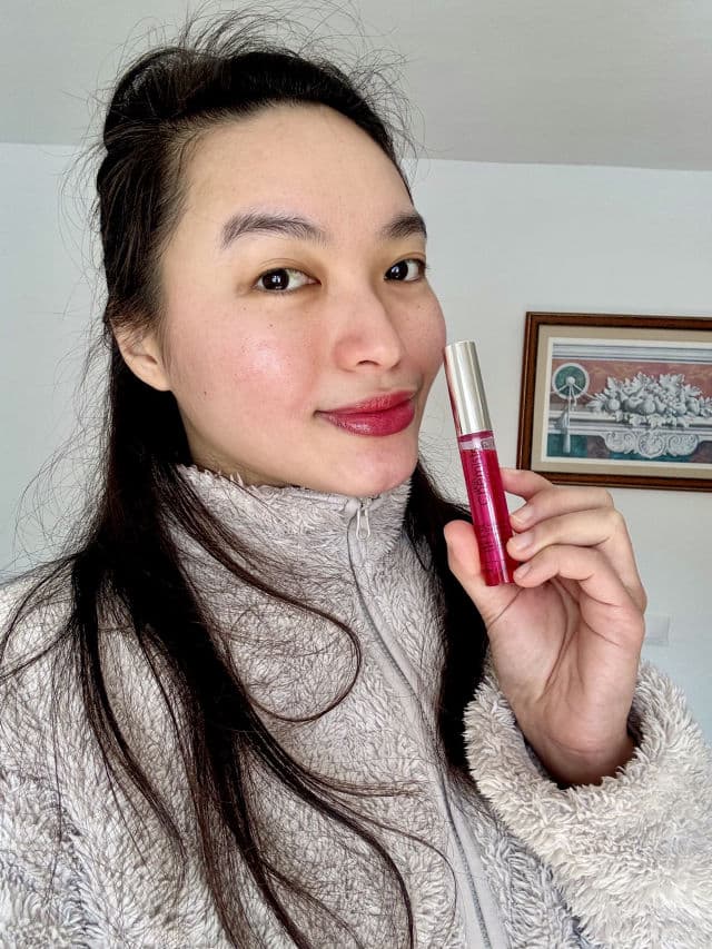 SkinChemists Rose Quartz Youth Defence Lip Plump review photo by kemsworld