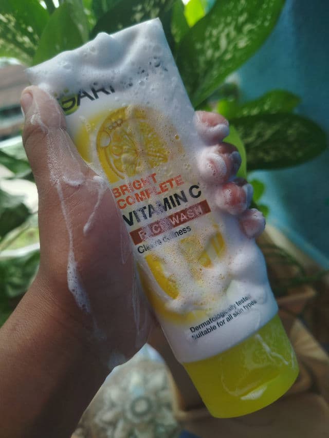 Garnier Bright Complete Vitamin C Gel Wash review photo by ishatamang