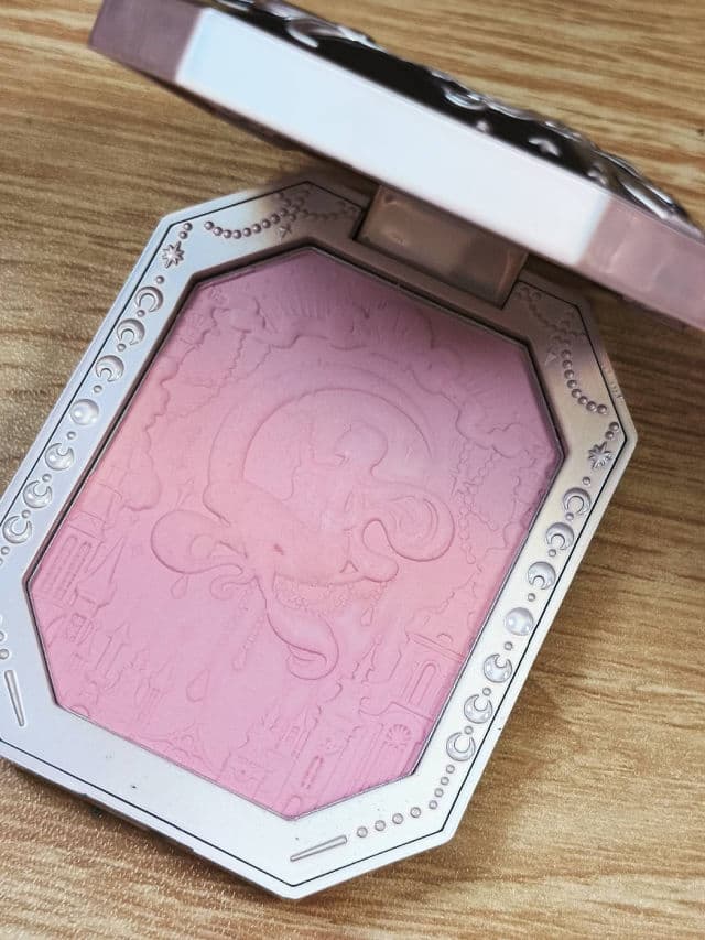 Flower Knows 01 Snow Goddess review photo by PickyGlay