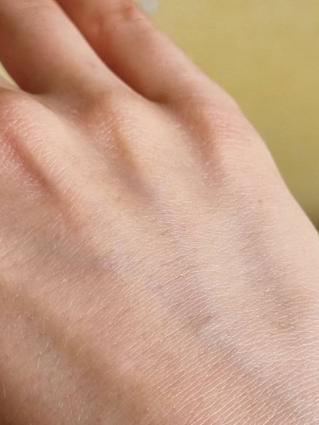 COSRX Aloe 54.2 Aqua Tone-up Sunscreen SPF50+ PA++++ review photo by glowandsunshine