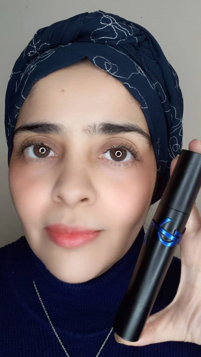 YSL Beauty Lash Clash Extreme Volume Mascara review photo by ghazalabeautystyle