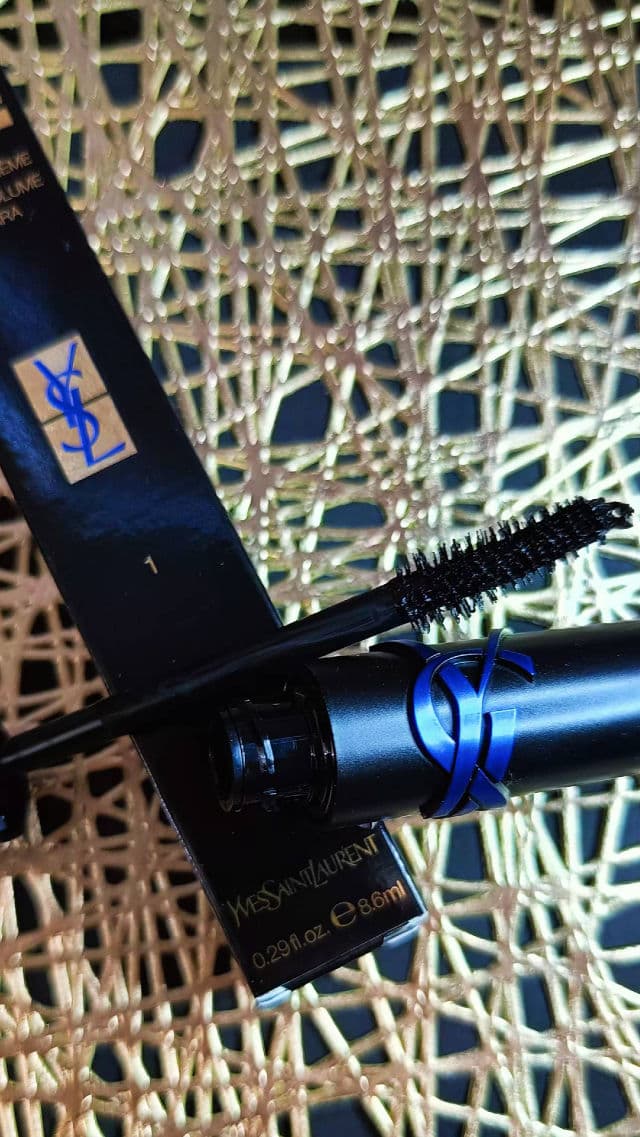 YSL Beauty Lash Clash Extreme Volume Mascara review photo by ghazalabeautystyle