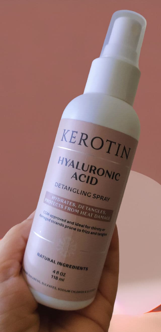 Kerotin Hyaluronic Acid Detangling Spray  review photo by ghazalabeautystyle
