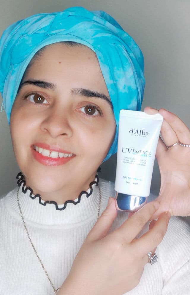 D' Alba Piedmont UV Essence Waterfull Fresh Sun Cream SPF50+ PA++++ review photo by ghazalabeautystyle
