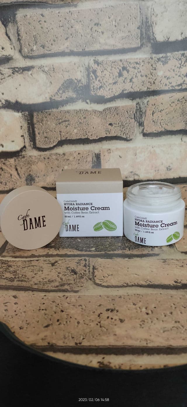 Cafe Dame Whitening Improvement Moisture Cream review photo by ghazalabeautystyle