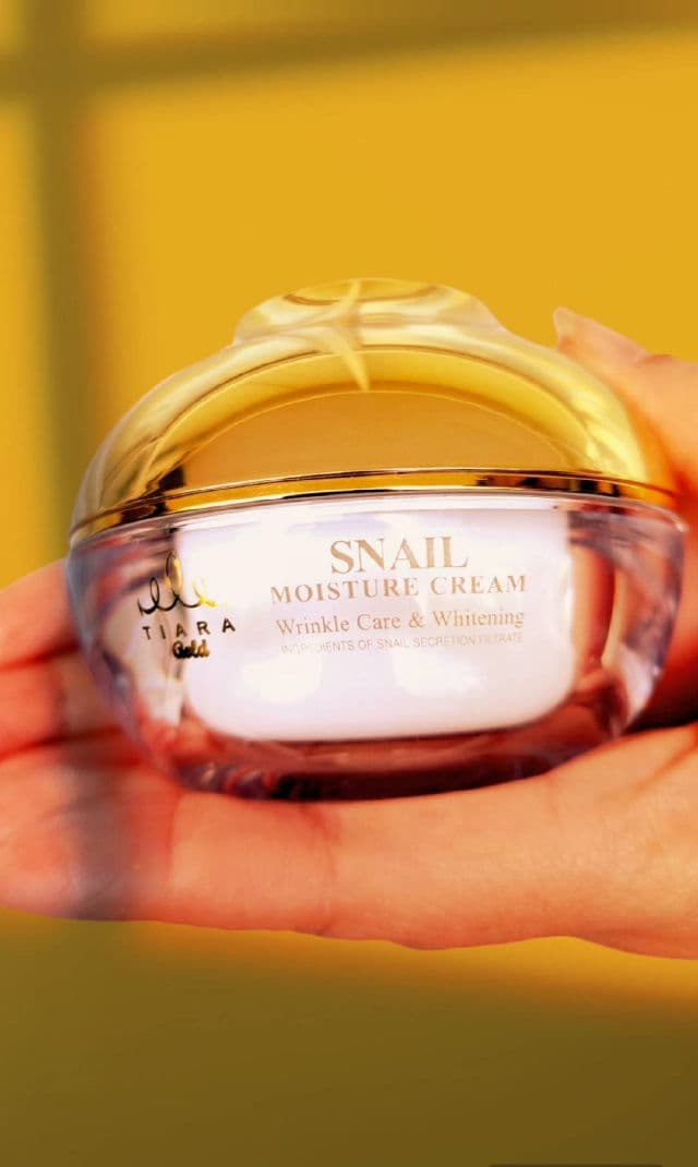 Tiara Gold Multi Premium Snail Moisture Cream review photo by ghazalabeautystyle