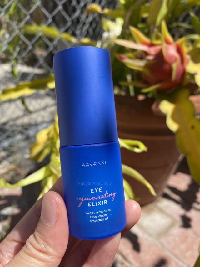 Aavrani Eye Rejuvenating Elixir review photo by NguyenAndOngLy