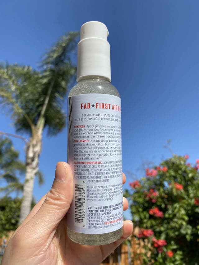 First Aid Beauty Cleansing Oil + Makeup Remover review photo by NguyenAndOngLy