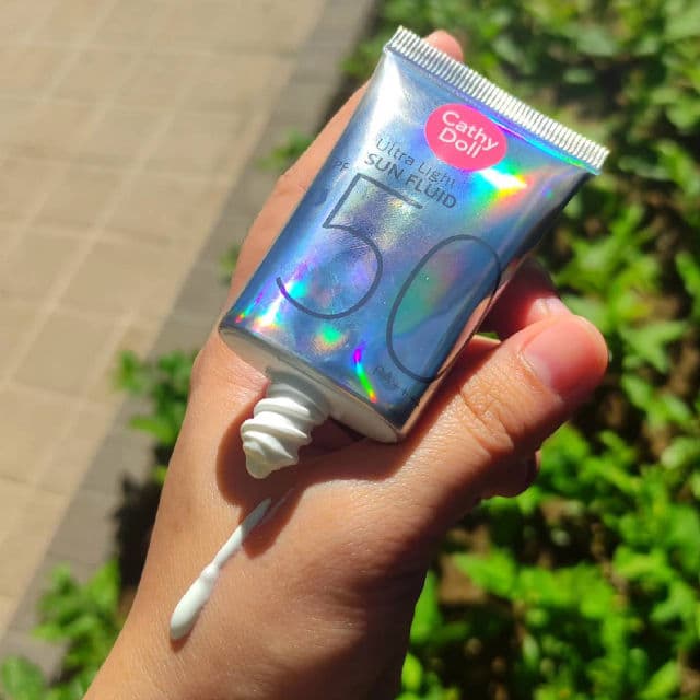 Cathy Doll Ultra Light Sun Fluid SPF50 PA++++ review photo by Apweel