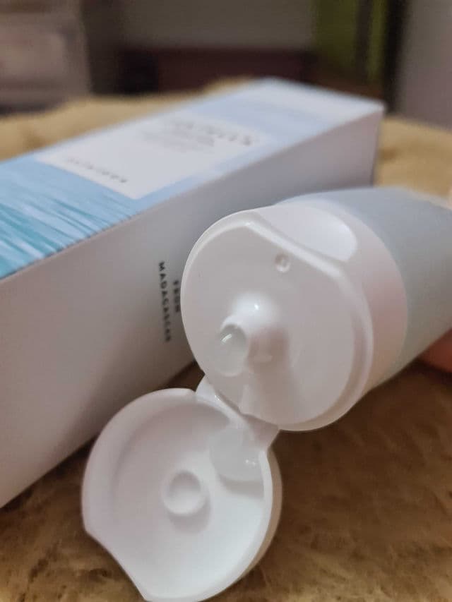 SKIN1004 Madagascar Centella Hyalu-Cica Sleeping Pack review photo by angie852g7