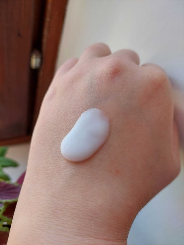 Jowaé Soothing Cleansing Milk review photo by hydrationplease