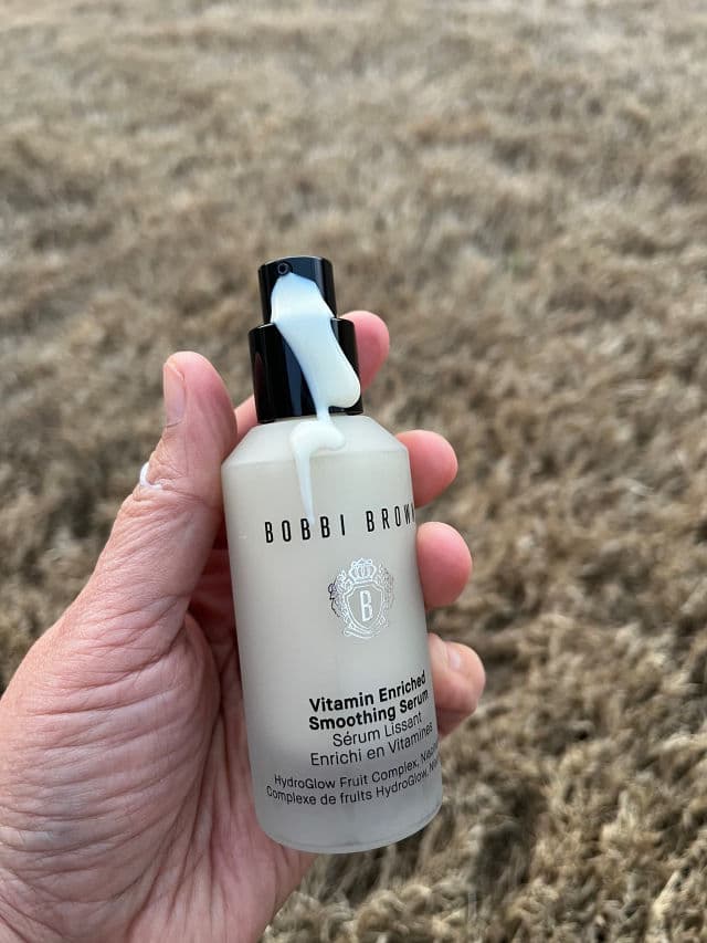 Bobbi Brown Vitamin Enriched Smoothing Serum review photo by EyeNez