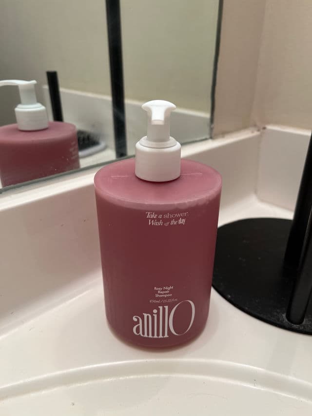 ANILLO Rosy Night Repair Shampoo review photo by EyeNez