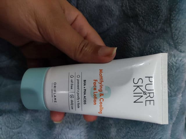 Oriflame Pure Skin Mattifying & Cooling Face Lotion review photo by Shanae