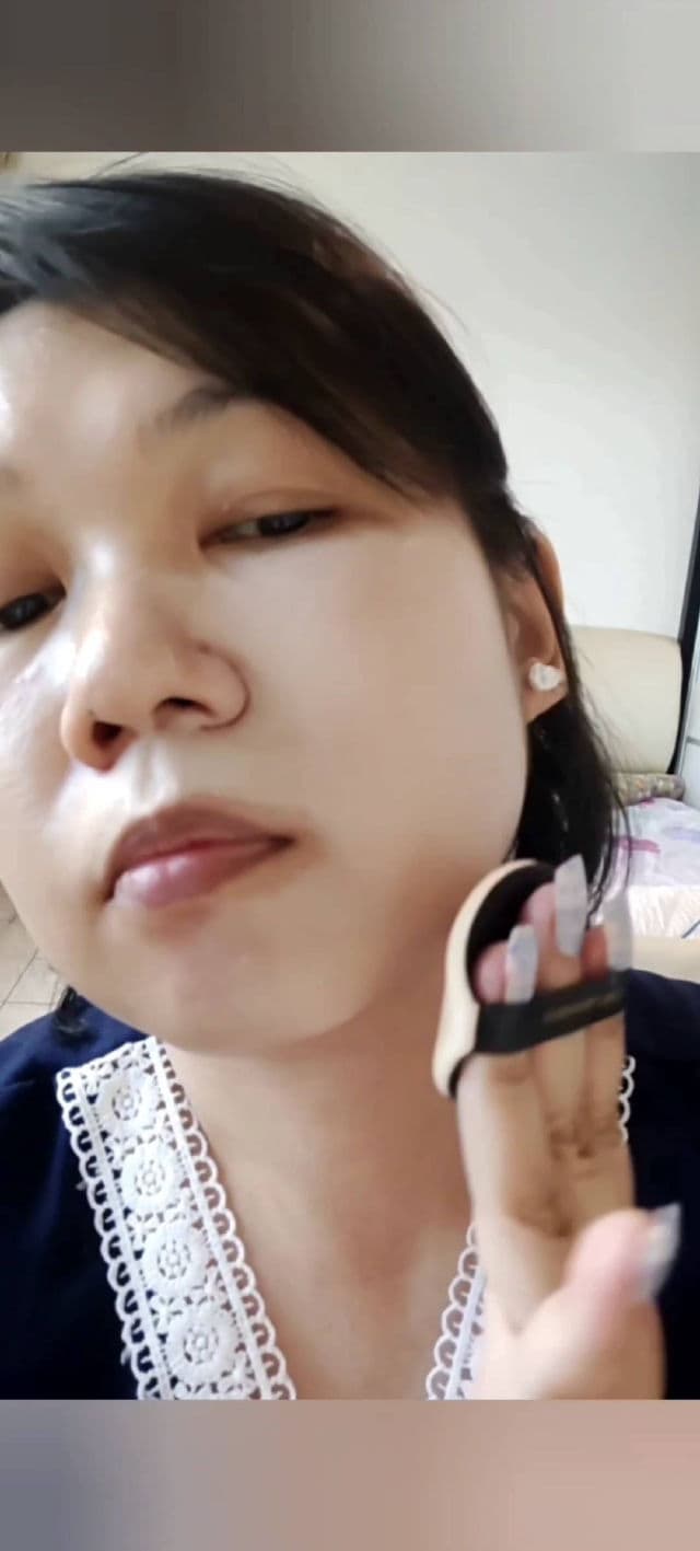 CNP Laboratory Propolis Ampule In Cushion SPF50+ PA+++ review photo by mazeltam