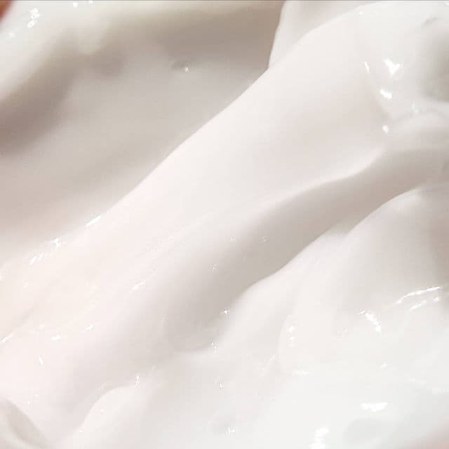 Adara Cosmetics PMS Ceramide Pudding Moisturizer review photo by MuslimDarmawan