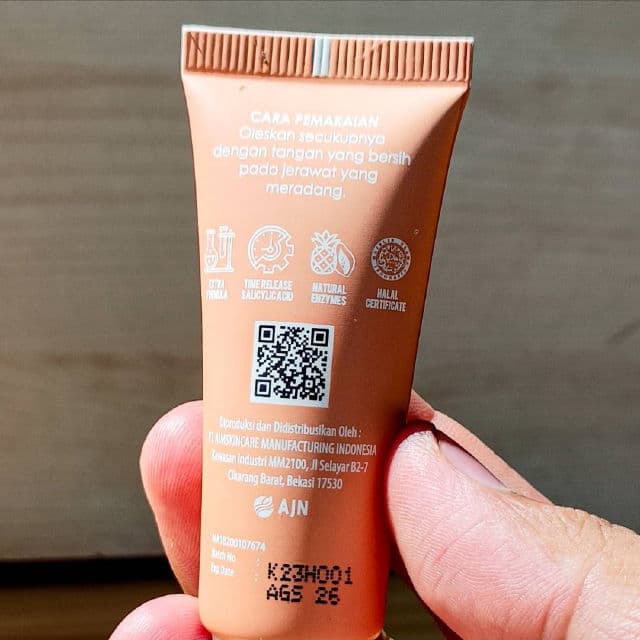 Adara Cosmetics Bee Clear Acne Treatment Extra Formula review photo by MuslimDarmawan