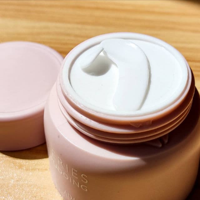 Adara Cosmetics PMS Ceramide Pudding Moisturizer review photo by MuslimDarmawan