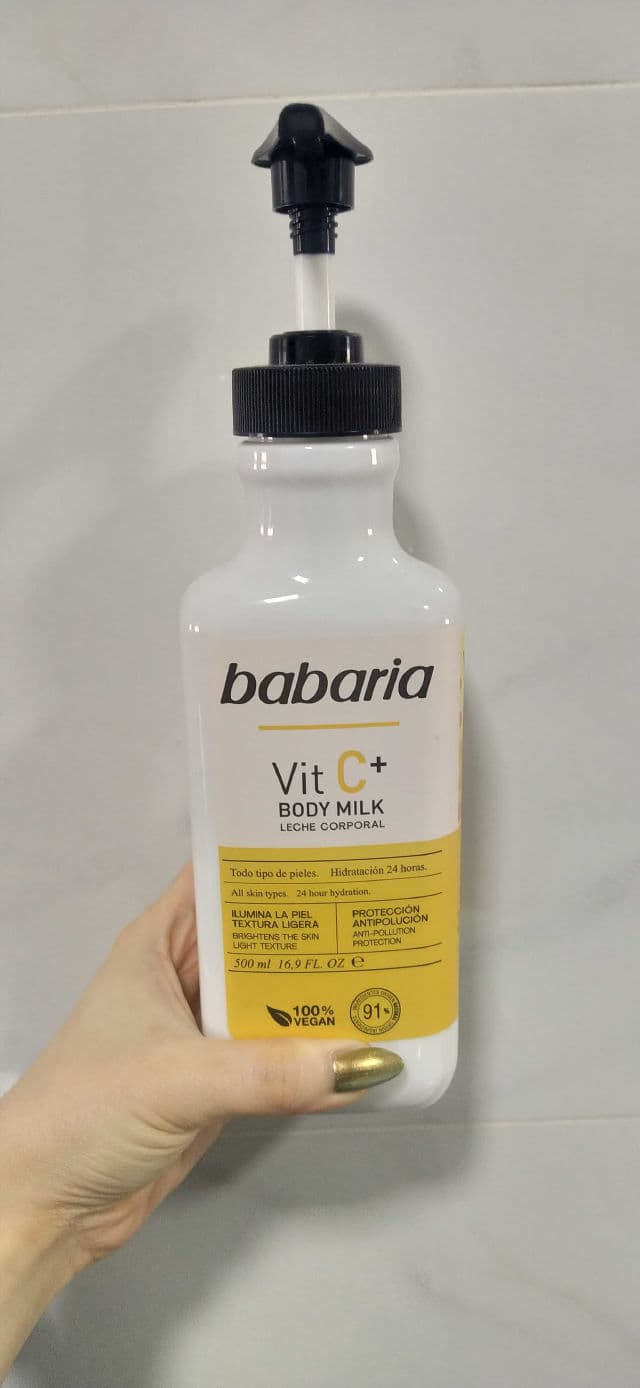 Babaria Vit C+ Body Milk review photo by RitaPurple