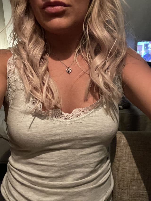 Garnier Micellar Cleansing Water For Combination & Oily Skin review photo by katrinajh