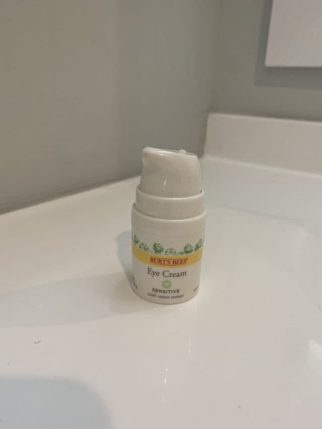 Burt's Bees Sensitive Eye Cream review photo by MorganO