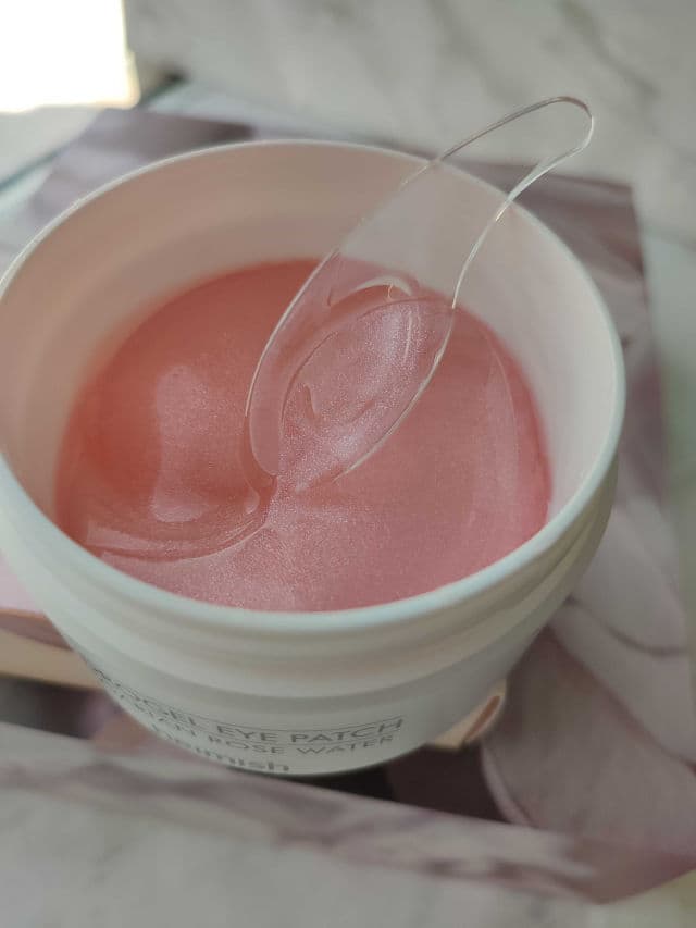 Heimish Bulgarian Rose Water Hydrogel Eye Patch review photo by janethw