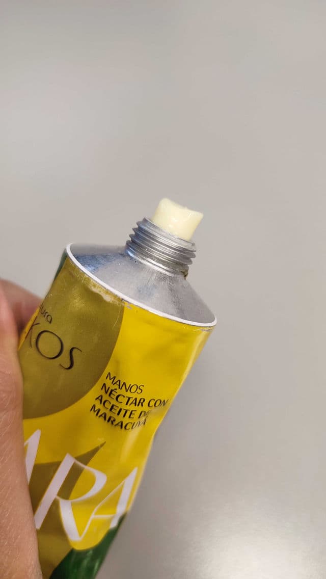 Natura Ekos Maracujá Calming Hand Cream review photo by janethw