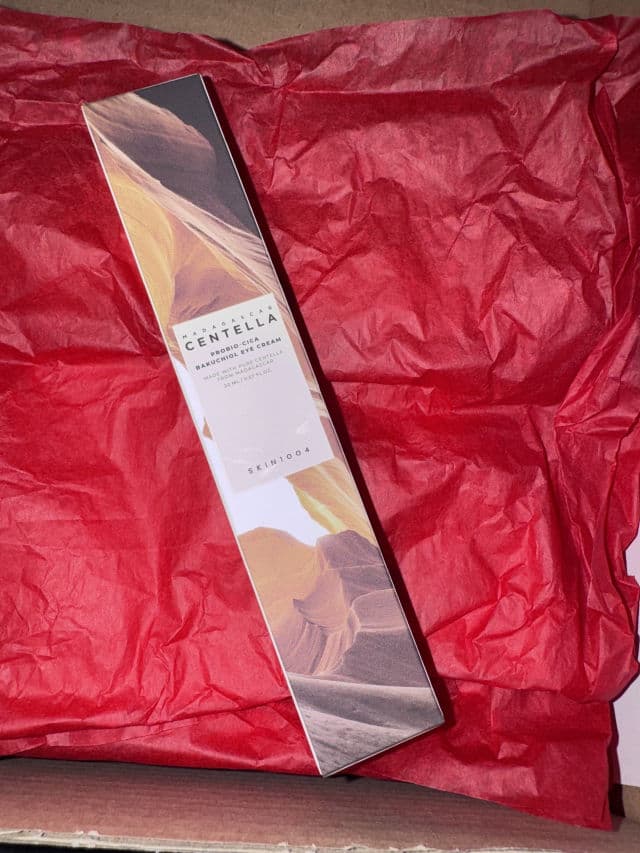 SKIN1004 Madagascar Centella Probio-Cica Bakuchiol Eye Cream review photo by sorinadumitru08