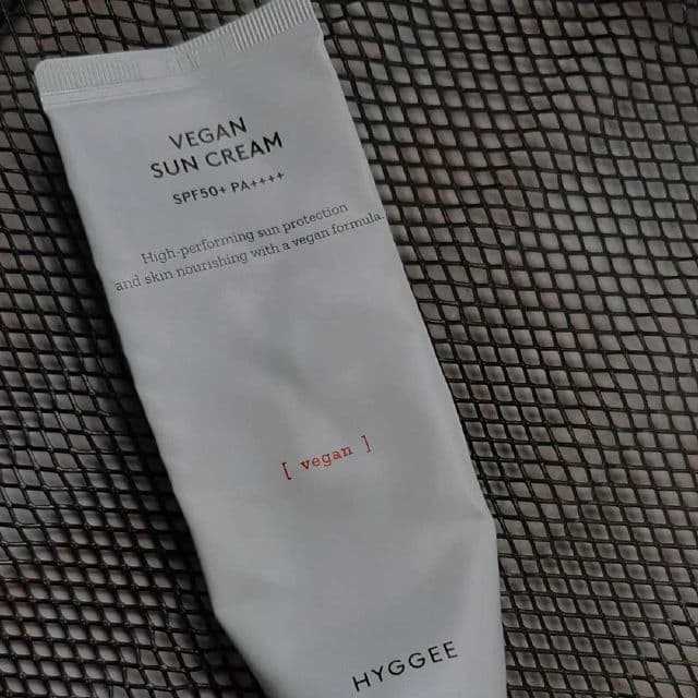 Hyggee Vegan Sun Cream SPF50+ PA++++  review photo by tsvet.skin