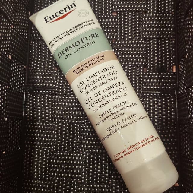 Eucerin UltraWHITE Spotless Cleansing Foam review photo by marivi