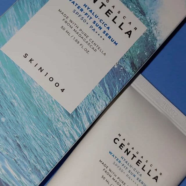 SKIN1004 Madagascar Centella Hyalu-Cica Water-Fit Sun Serum SPF50+ PA++++ review photo by Pasion4kpop