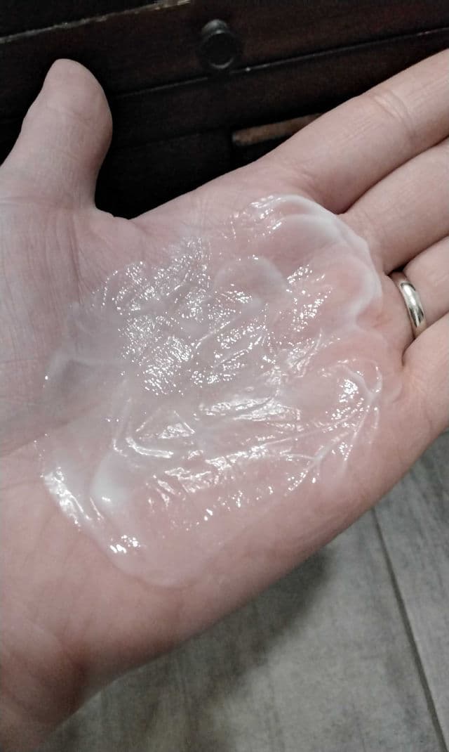 Garnier Green Labs Amino-Berry Soft Gentle Facial Cream Cleanser review photo by TheEpidermian