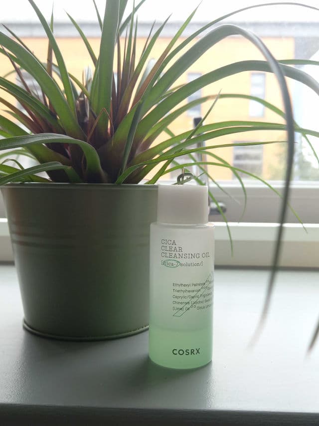 COSRX Pure Fit Cica Clear Cleansing Oil review photo by Skinholygrail