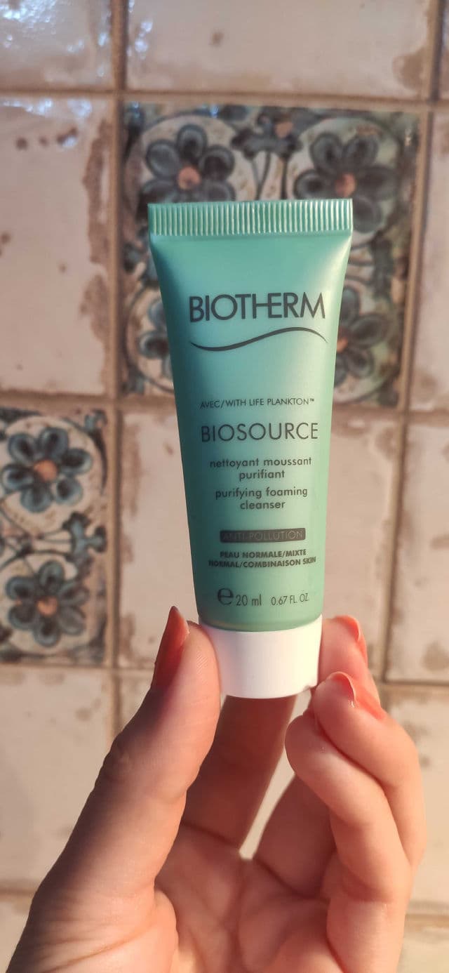 Biotherm Biosource Purifying Foaming Cleanser review photo by mjmaquillaje12