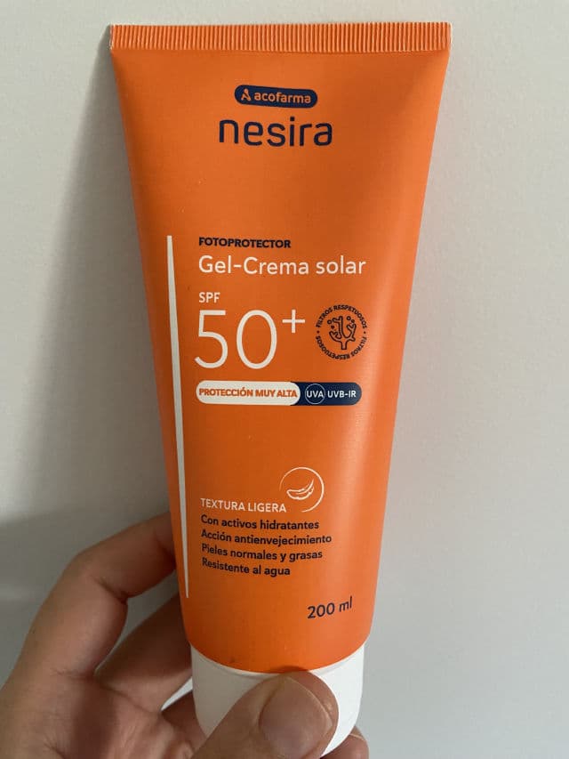 acofarma - nesira Gel-Crema Solar SPF50+ review photo by carolesleo