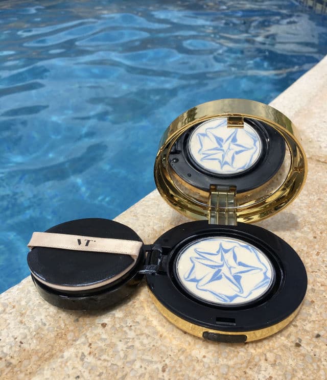 VT COSMETICS Cica Essence Sun Pact SPF50+ PA+++ review photo by SuKore