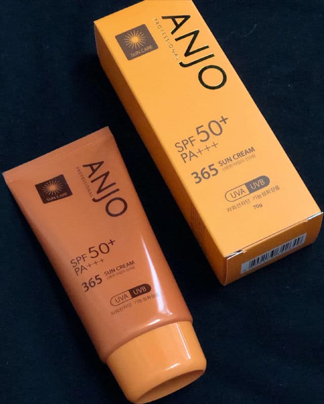 ANJO Professional 365 Sun Cream SPF50+ PA+++ review photo by skincarewithyq
