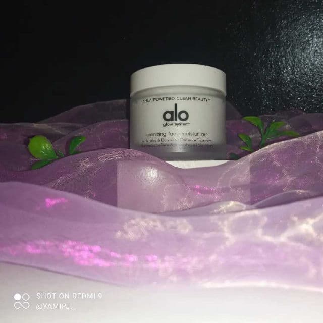 Alo Yoga Luminizing Face Moisturizer review photo by YamiPj