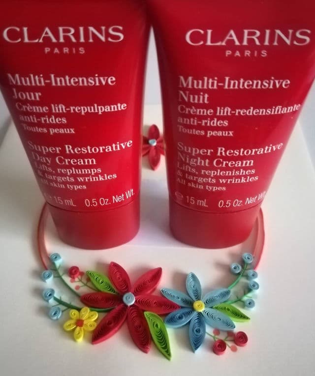Clarins Super Restorative Day review photo by dfs