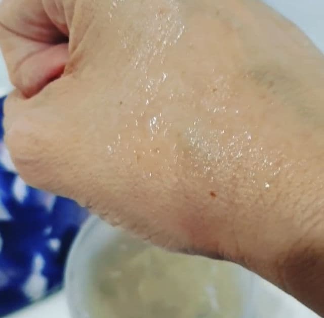 Annie's Way Arbutin + Hyaluronic Acid Brightening Jelly Mask review photo by jandelarosabcn