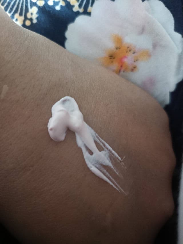 Beyond Angel Aqua Tone Up Sun Cream SPF50+ PA++++ review photo by Jamalia