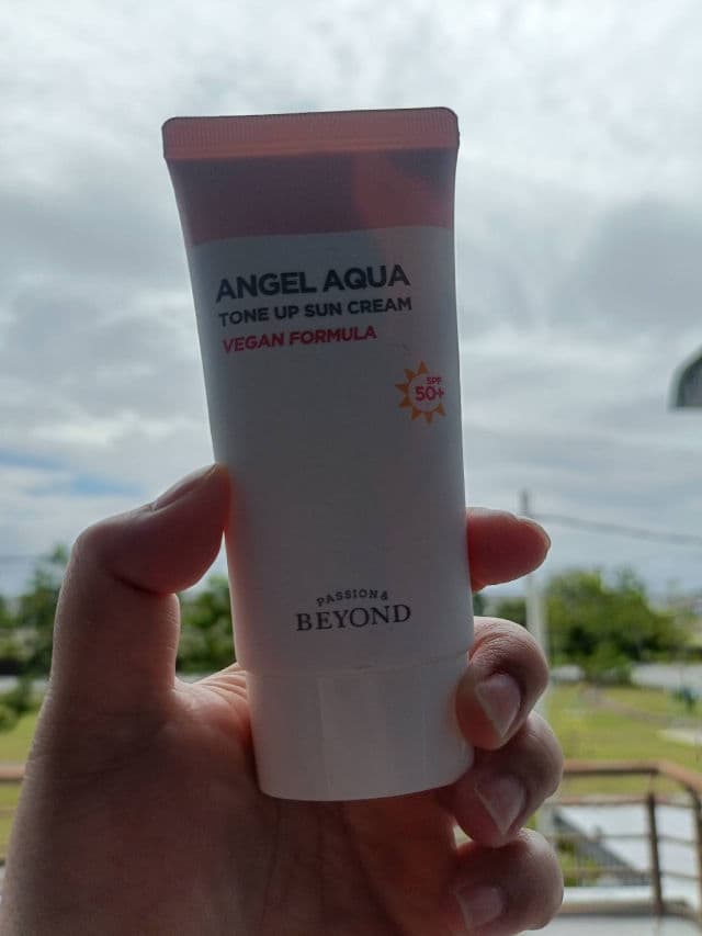 Beyond Angel Aqua Tone Up Sun Cream SPF50+ PA++++ review photo by Jamalia